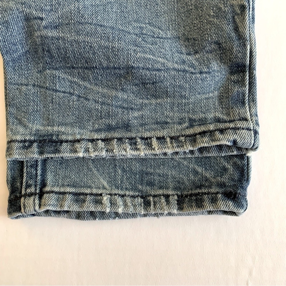 PacSun Jeans. Rips by thighs and knees. Distressed. Five pockets 30L X 3… - Picture 4 of 12